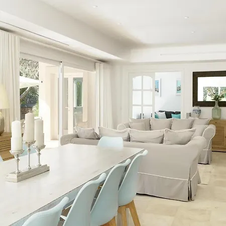 Villa On The Foot Of La Font Hills *